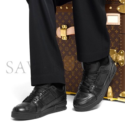 LOUIS VUITTON LV TRAINER SNEAKER 1AHDBE